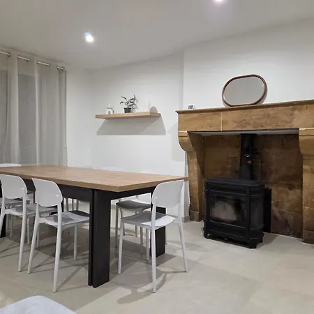 Charmante Maison De Pierre Renovee A 5min De Charleville-mezieres