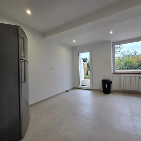 Charmante Maison De Pierre Renovee A 5min De Charleville-mezieres Prázdninový dům Saint-Marceau (Ardennes)
