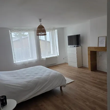 Charmante Maison De Pierre Renovee A 5min De Charleville-mezieres Saint-Marceau (Ardennes)